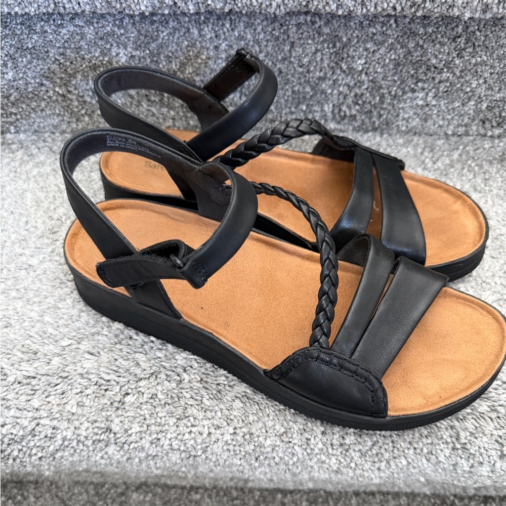 Baretraps - Flicka Wedge Sandal - braided design - black (w/tan footbed)